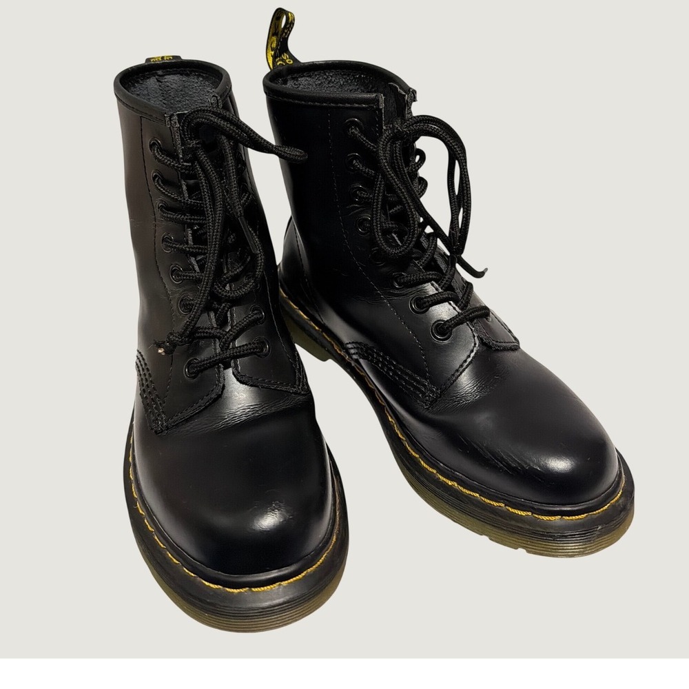Sxsmajia Black Combat Boots Lace Up Ankle Lug Sole Yellow Stitching Women 6.5